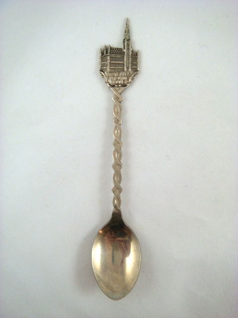 Antique Bruxelles Souvenir Hotel De Ville Spoon 5  