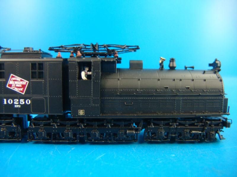 MTH HO Scale Bi Polar Milwaukee Road Engine Locomotive Train Model 80 