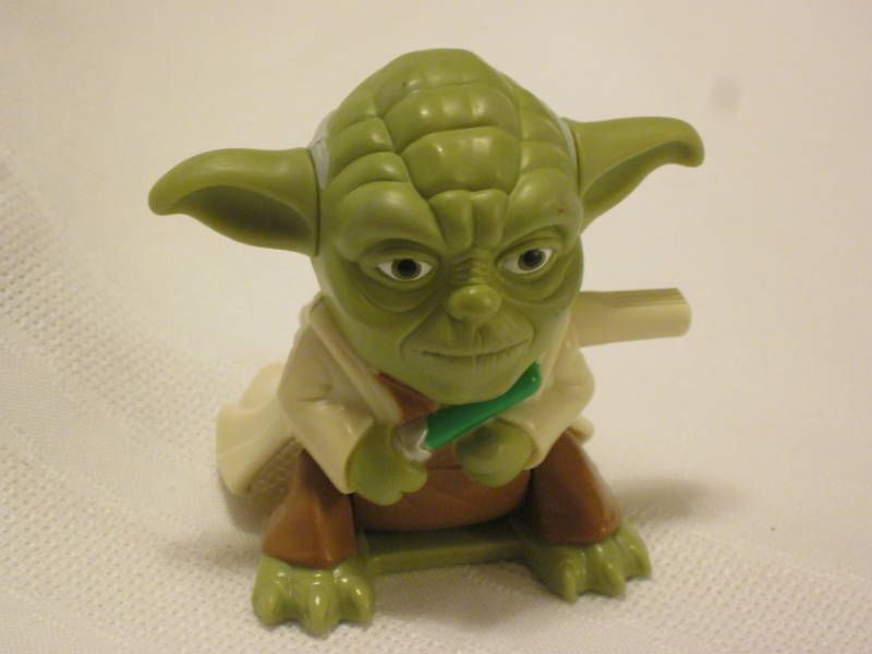 Yoda Star Wars LFL 2005 Flip windup Burger king 2 1/2  