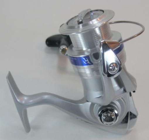 DAIWA D SHOCK 2BB SIZE 2500 FRESHWATER SPINNING REEL DSH25 2B NEW 