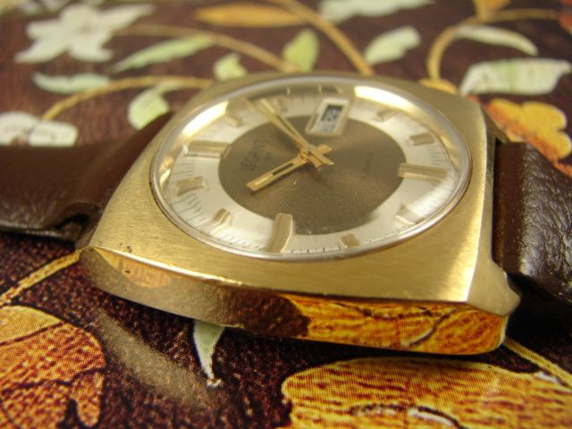 THIS IS AN EXQUISITE WATCH THAT ANYONE CAN USE EVERY DAY UP FOR BID 