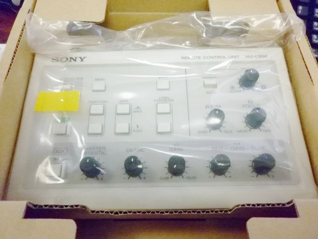 Sony RM C950 Remote Control Unit Camera Controller DXC  