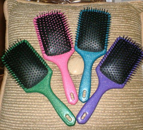 NEW WIG & HAIR BRUSH/PLASTIC HANDLE 5161SP  