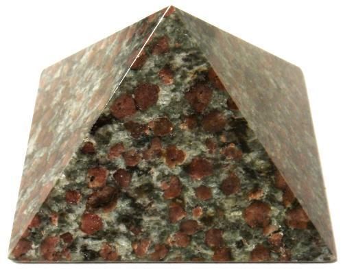 RARE ECLOGITE GARNET PYRAMID RUSSIA  