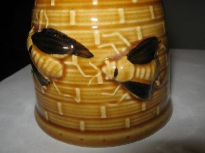 VTG BEEHIVE W FIGURAL BEES JAM HONEY JAR MADE IN JAPAN  