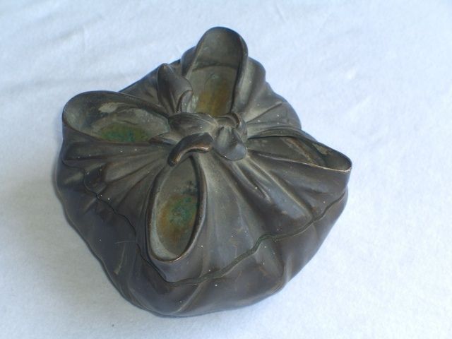 ANTIQUE BRONZE MATCH STRIKE SAFE HOLDER  