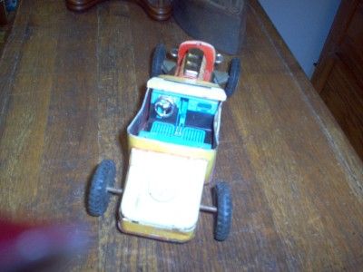 VINTAGE MARX TIN CAR 8 BY 3   1/2 MADE IN JAPAN  