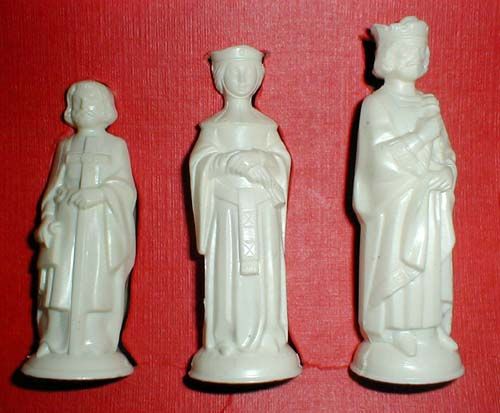 Vintage Chess Set  Renaissance Chessmen By E.S. Lowe  