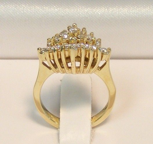 14K YELLOW GOLD .75cttw DIAMOND CLUSTER COCKTAIL RING *  