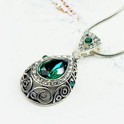 Emerald Green Austrian Crystal Diamond Necklace Pendant  