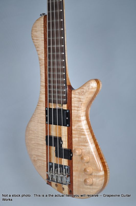 Staalsen RKS04 Custom Short Scale Bass  