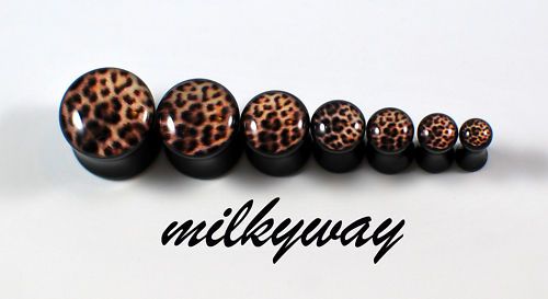 ACRYLIC LEOPARD DOUBLE FLARE SADDLE EAR GAUGE PLUG  