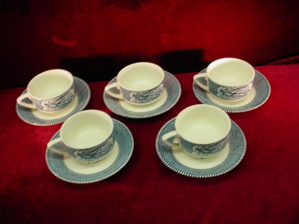 Vintage 10 Lot CURRIER & IVES Royal TEA CUPS & SAUCERS FINE CHINA Blue 