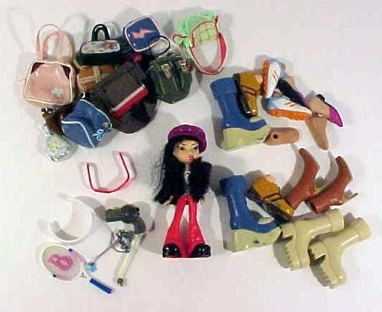   ACCESSORIES 9 10 Bratz Doll SHOES Purses MORE & (1) 4 1/2 Doll