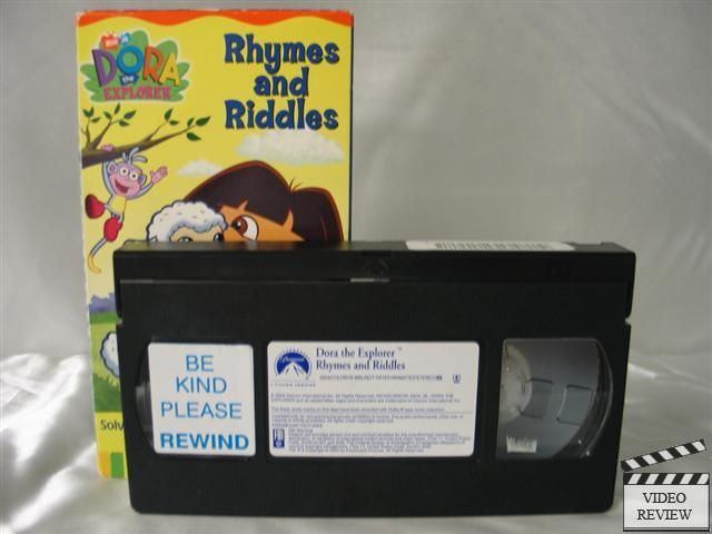 Dora The Explorer   Rhymes and Riddles VHS 097368790537  