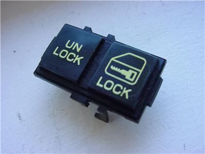 90 92 CAMARO ELECTRIC RIGHT SIDE POWER DOOR LOCK SWITCH YELLOW TINT 